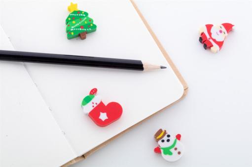 Sommaroy Christmas eraser set Multicolor